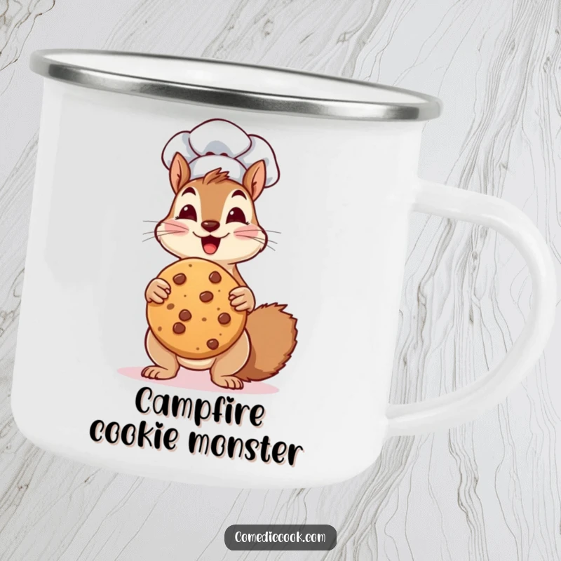 Funny Camping Mug: a squirrel chef enthusiastically holds a giant cookie, ready for outdoor treats and humorous enjoyment.